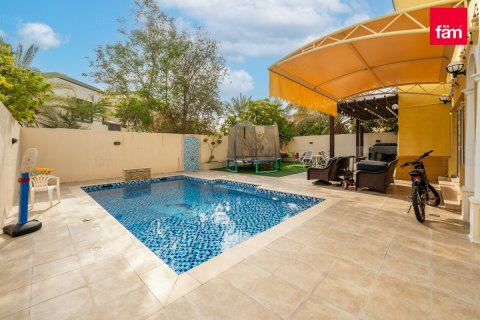 Villa de 3 dormitorios en Dubai, UAE No. 102540 8