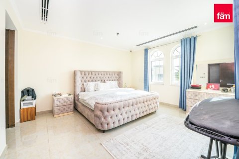 Villa de 3 dormitorios en Dubai, UAE No. 102540 12