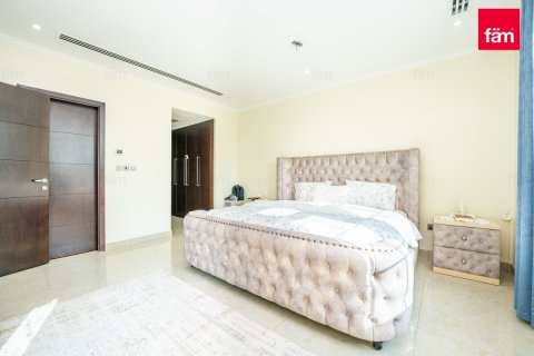 Villa de 3 dormitorios en Dubai, UAE No. 102540 11