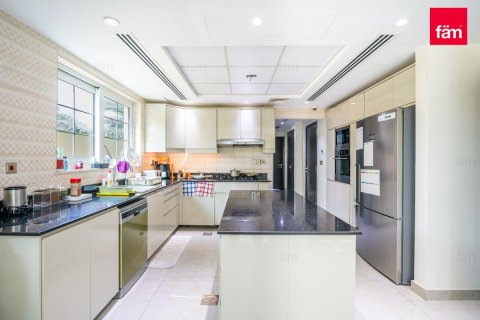 Villa de 3 dormitorios en Dubai, UAE No. 102540 9