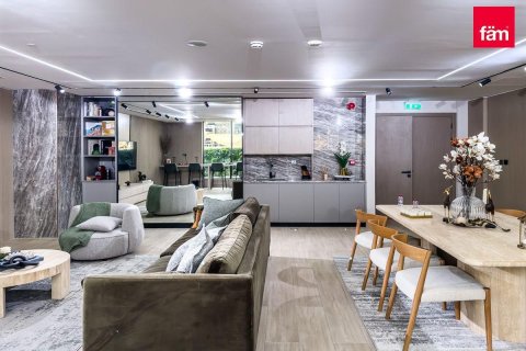 Studio Apartment in Dubai, UAE No. 170148