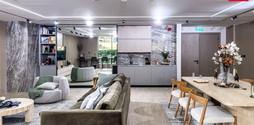 Studio Apartment in Dubai, UAE No. 170148
