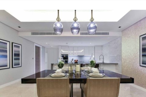 Apartment de 2 dormitorios en Dubai, UAE No. 13724 3