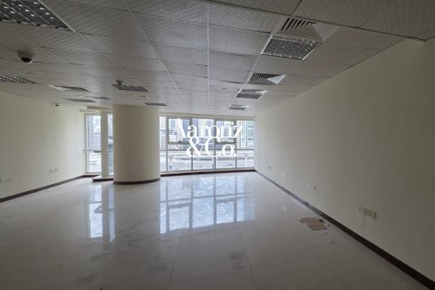 Офис 79м² в Джумейра Лейк Тауэрс, ОАЭ №163003