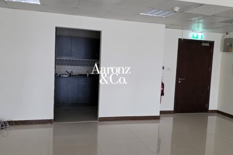 79مربع، مكتب في أبراج بحيرة جميرا, الإمارات العربية المتحدة رقم 163003 12
