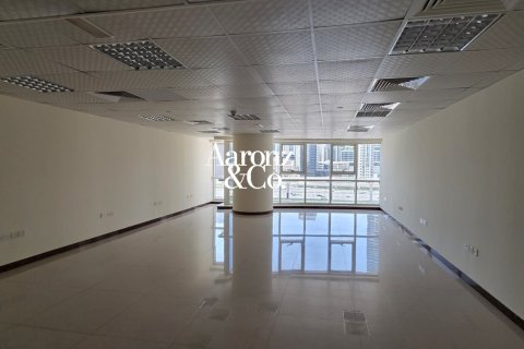 79مربع، مكتب في أبراج بحيرة جميرا, الإمارات العربية المتحدة رقم 163003 10