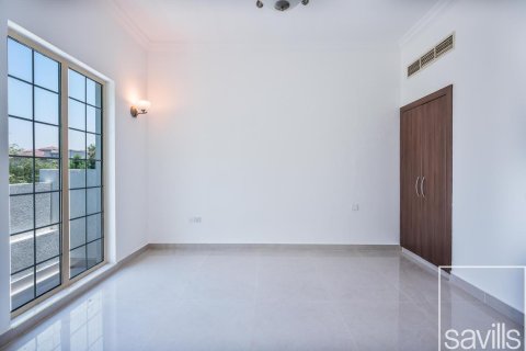 Villa de 4 dormitorios en Jumeirah Islands, UAE No. 203762 12