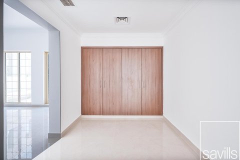 Villa de 4 dormitorios en Jumeirah Islands, UAE No. 203762 16
