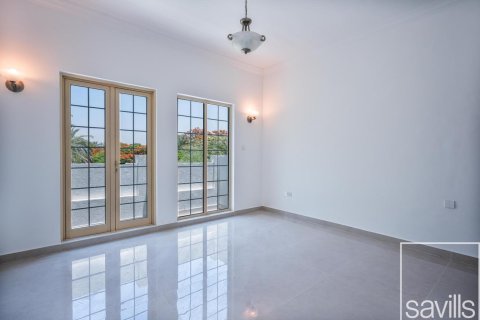 Villa de 4 dormitorios en Jumeirah Islands, UAE No. 203762 10