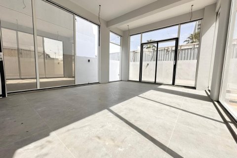 3 bedrooms Townhouse in DAMAC Hills (Akoya by DAMAC), UAE No. 155192 8