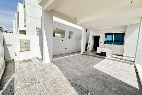 Townhouse de 3 dormitorios en DAMAC Hills (Akoya by DAMAC), UAE No. 155192