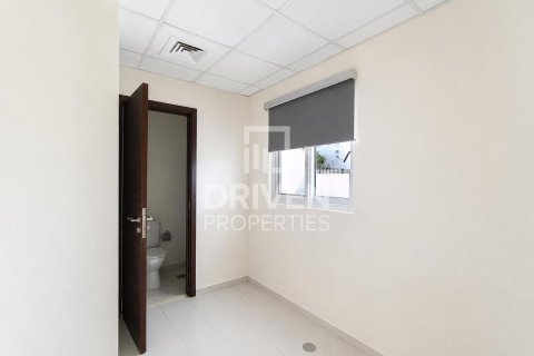 3 bedrooms Townhouse in Dubai, UAE No. 199894 9