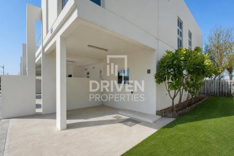 3 bedrooms Townhouse in Dubai, UAE No. 199894 4