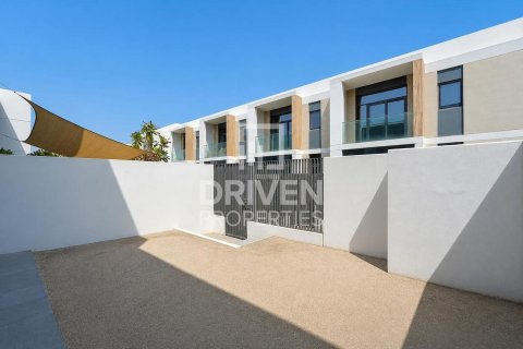 3 bedrooms Townhouse in Ruba, UAE No. 199897 11