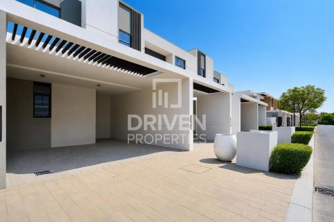 3 bedrooms Townhouse in Ruba, UAE No. 199897