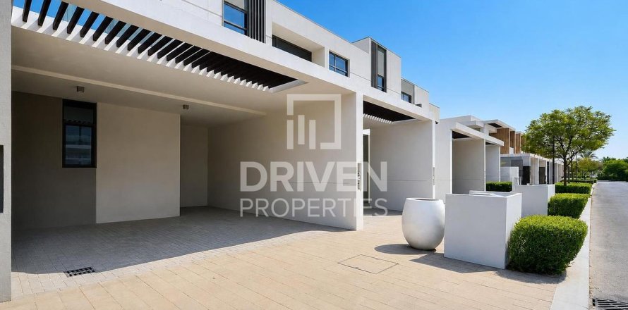 3 bedrooms Townhouse in Ruba, UAE No. 199897