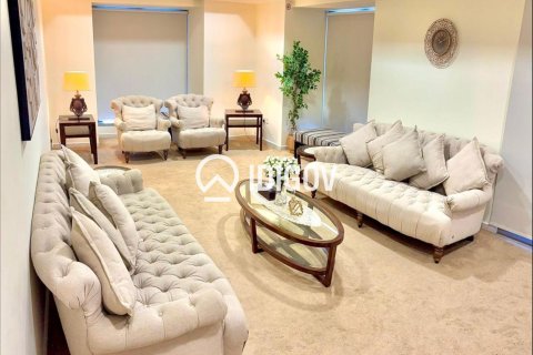Apartment de 3 dormitorios en Princess Tower, UAE No. 184876 5
