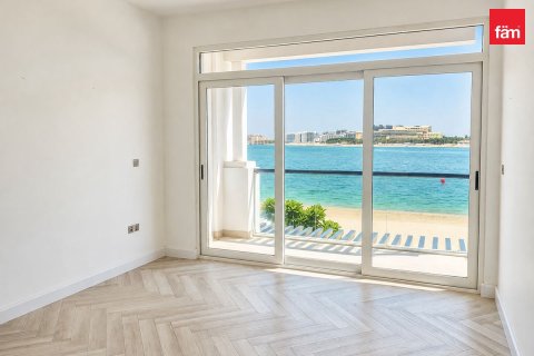 Villa de 5 dormitorios en Palm Jumeirah, UAE No. 205838 3