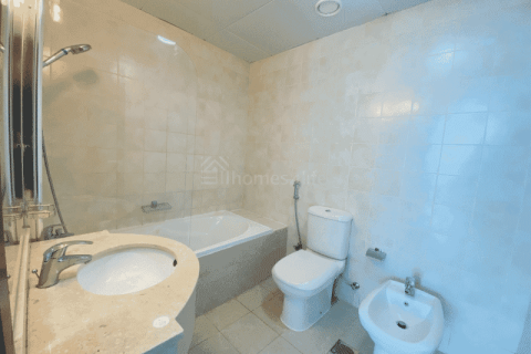 Apartment de 2 dormitorios en Jumeirah Lake Towers, UAE No. 146677 4