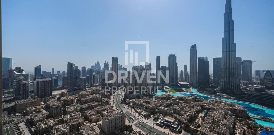 Apartment de 3 dormitorios en Burj Royale, UAE No. 190711