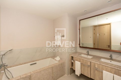 Квартира с 2 спальнями в Address Harbour Point, ОАЭ №193619 14