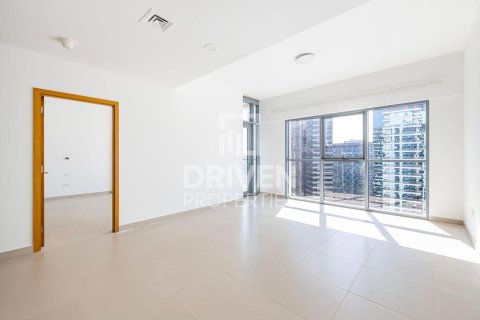 Квартира с 1 спальней в Bellevue Towers, ОАЭ №193616 4