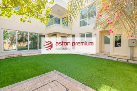 Villa de 4 dormitorios en The Sustainable City, UAE No. 168514 15