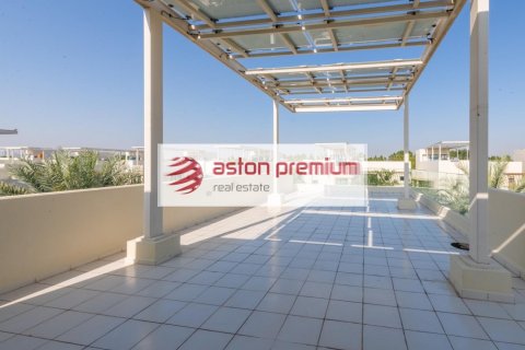 Villa de 4 dormitorios en The Sustainable City, UAE No. 168514 3