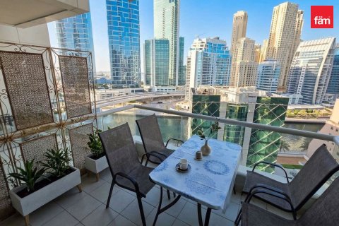 Apartment de 2 dormitorios en Dubai Marina, UAE No. 210241