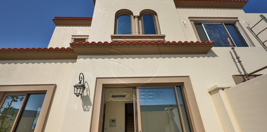 Townhouse de 3 chambres à Khalifa City, UAE No. 91057
