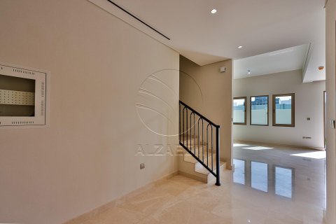 Townhouse de 3 chambres à Khalifa City, UAE No. 91057 4