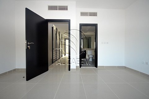 Villa de 3 dormitorios en Al Reef, UAE No. 91070 5