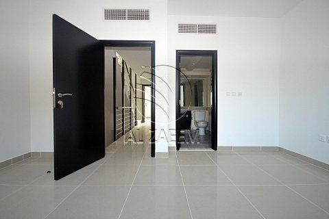 Villa de 3 dormitorios en Al Reef, UAE No. 91070 12