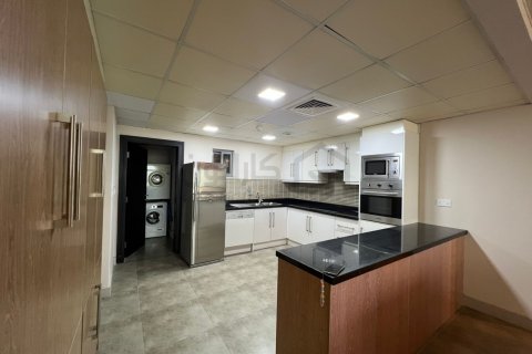 2 bedrooms Apartment in Amwaj Islands, Bahrain No. 105478 10