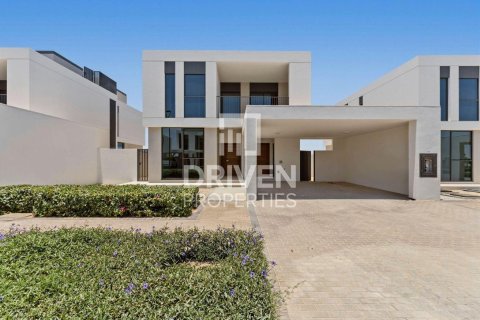 4 bedrooms Villa in EMAAR South, UAE No. 192569 30
