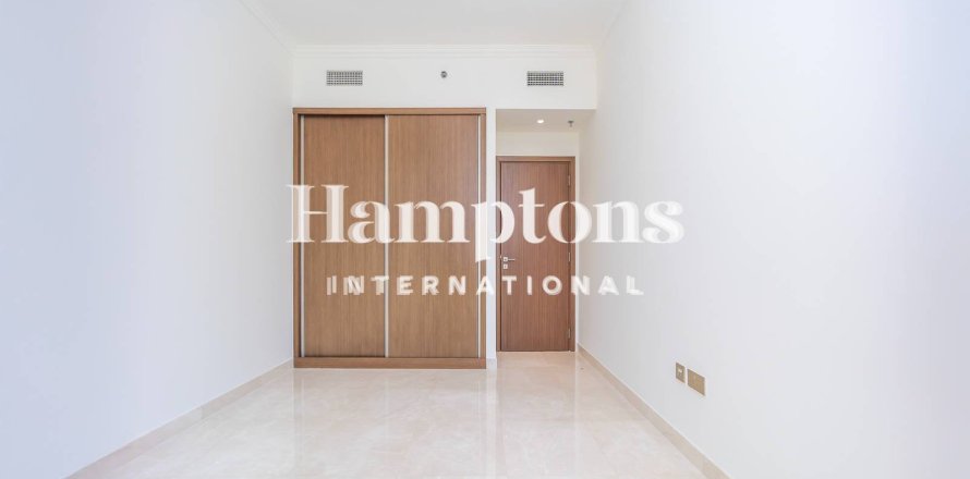 Townhouse de 3 dormitorios en Dubai Harbour, UAE No. 163194
