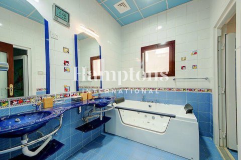 Villa de 7 dormitorios en Emirates Hills, UAE No. 163198 8