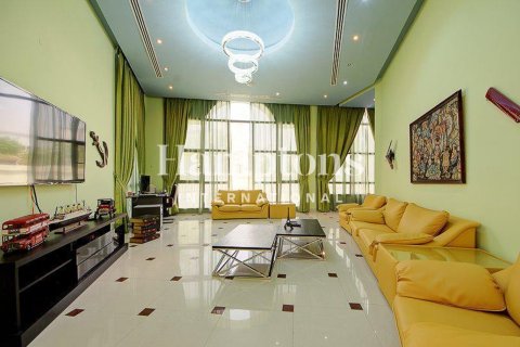 Villa de 7 dormitorios en Emirates Hills, UAE No. 163198 23