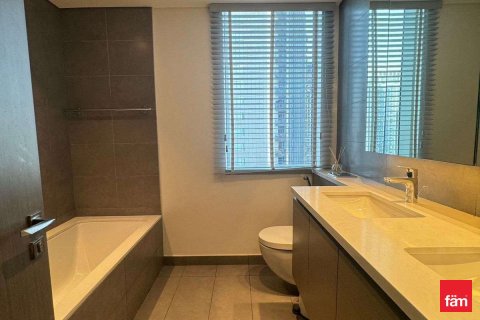 Квартира с 2 спальнями в Дубай, ОАЭ №135571 13