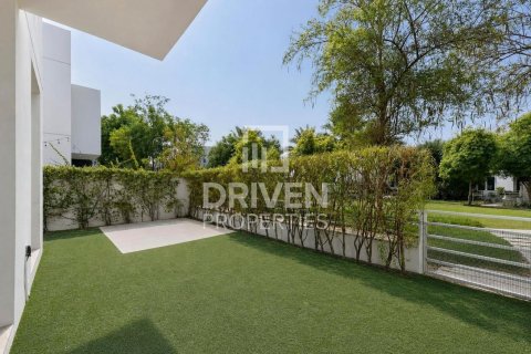 Townhouse de 3 chambres à Arabella Townhouses, UAE No. 209952 22