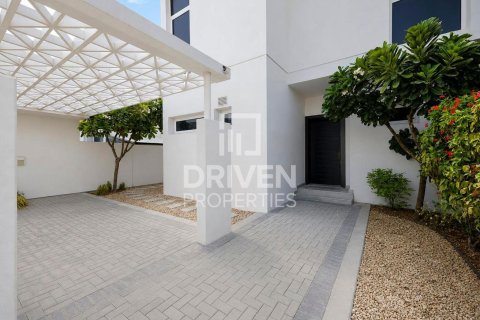 Townhouse de 3 chambres à Arabella Townhouses, UAE No. 209952 31