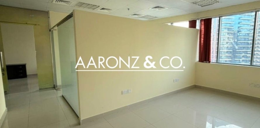 87m² Office in Business Bay, UAE No. 139961
