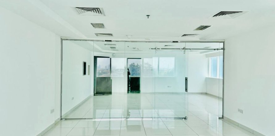 83.8m² Office in Al Barsha, UAE No. 168837