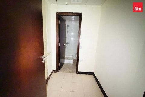 3 bedrooms Apartment in Dubai, UAE No. 168833 10