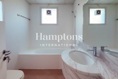 Townhouse de 5 dormitorios No. 131116 23