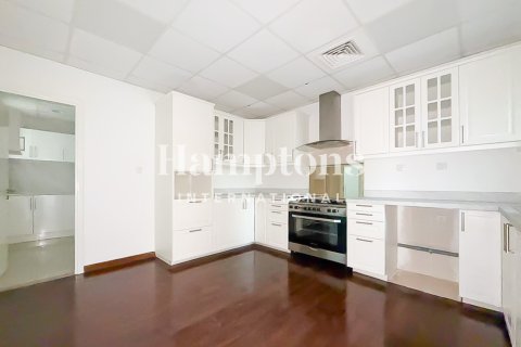 Townhouse de 5 dormitorios No. 131116 27