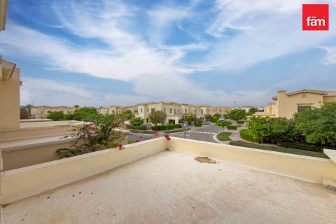 3 غرف نوم فيلا  رقم 132071 26