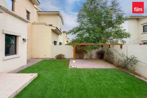 3 غرف نوم فيلا  رقم 132071 21