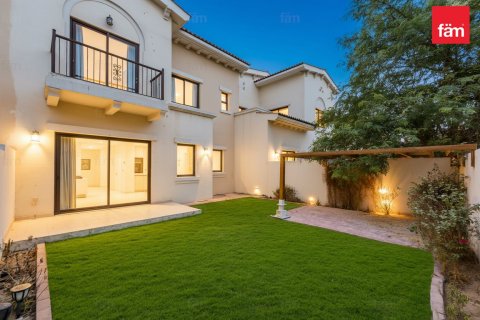 3 غرف نوم فيلا  رقم 132071 19