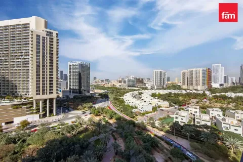 3 bedrooms Apartment in Dubai, UAE No. 168829 11